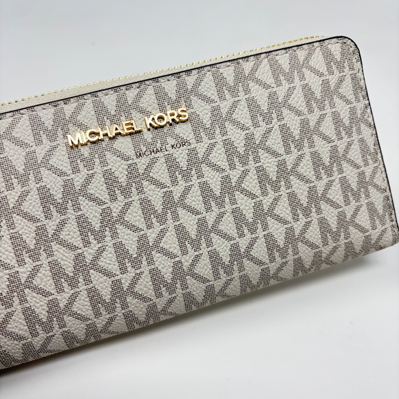 MICHAEL KORS Continental Wallet Vanilla - New without tags - Picture 4 of 6